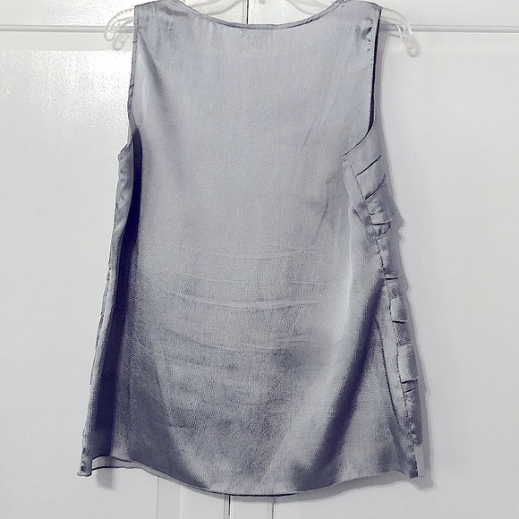 NWOT Nue Options Ice Blue Tiered Sleeveless Top - Picture 7 of 10